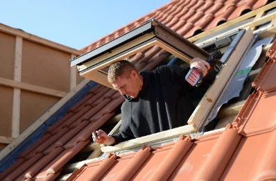 Pose de fenêtres de toit Velux à Évosges